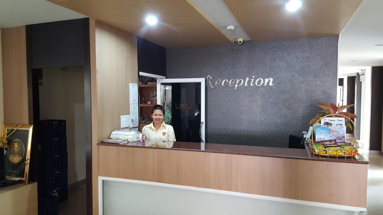 帕纳塔拉酒店 春蓬 外观 照片